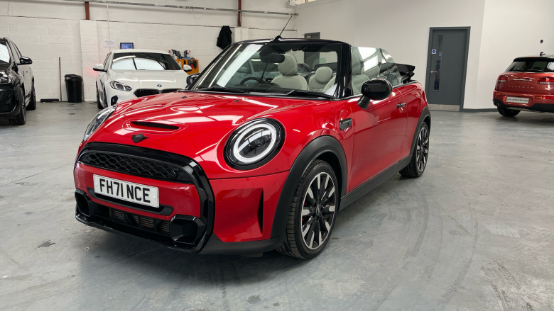 MINI Convertible 2.0 Cooper S Exclusive 2dr Auto [Comfort Pack] Petrol Convertible